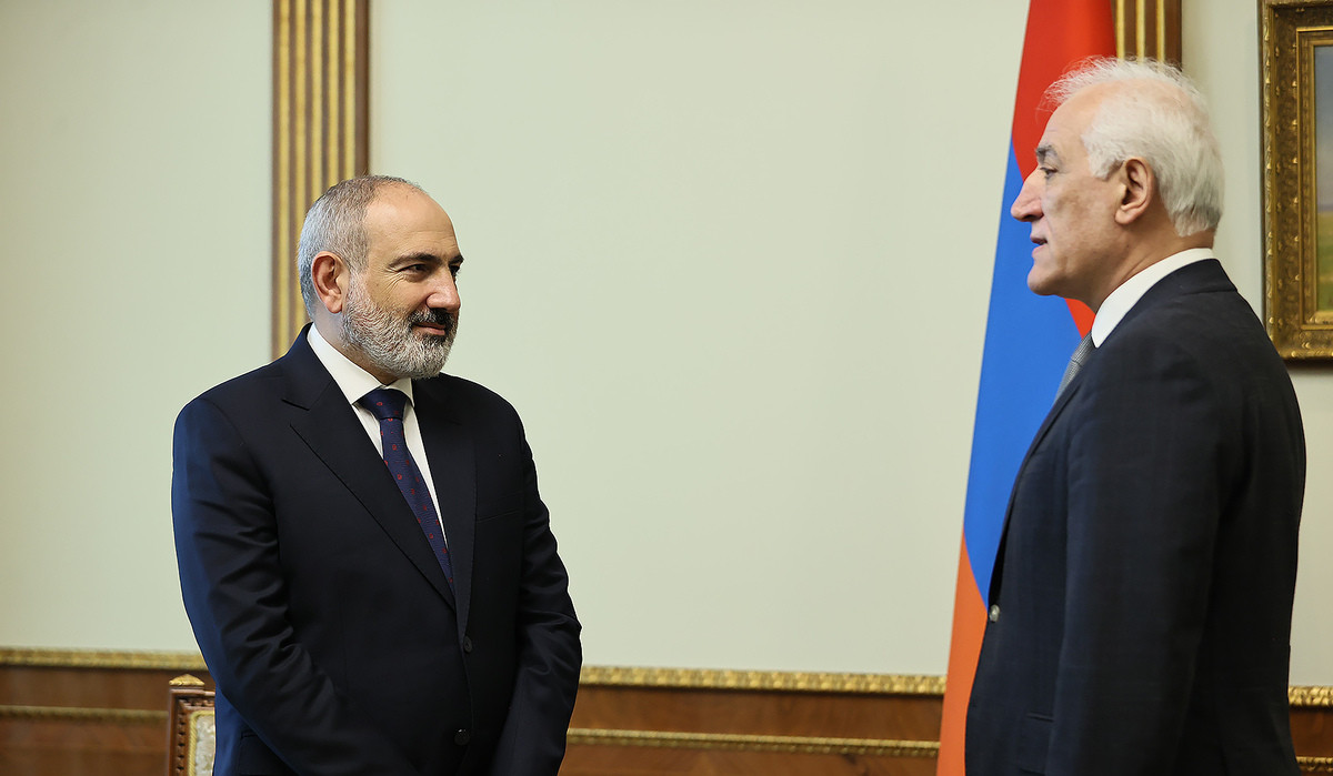 Զգացված եմ, որ հնարավորություն ունեմ Ձեր, Կառավարության, Ազգային ժողովի հետ միասին մեր պետության համար այսպիսի կարևոր որոշումներ ընդունելու. Խաչատուրյանը` Փաշինյանին