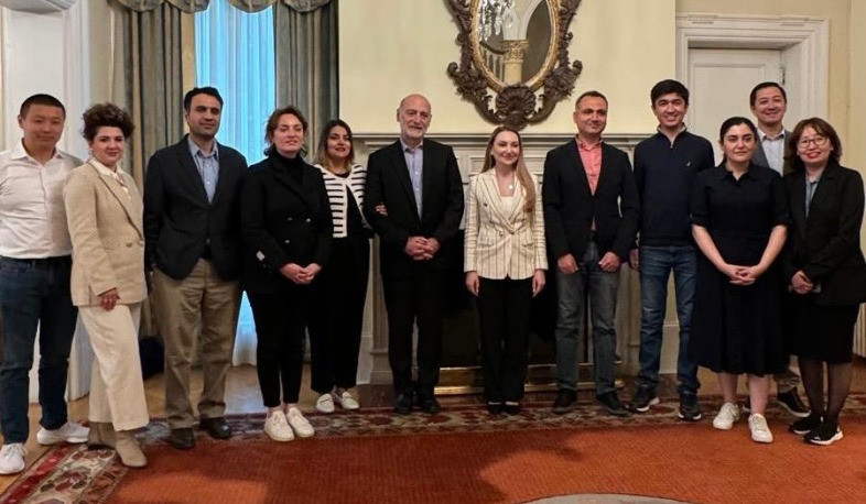 Lilit Makunts discussed security situation in Armenia with participants of Rumsfeld's educational program