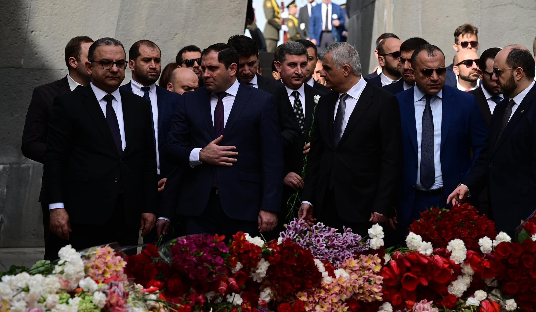 Suren Papikyan visited 'Tsitsernakaberd' Armenian Genocide Memorial