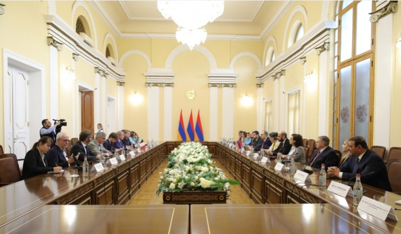ԱԺ Հայաստան-Ֆրանսիա բարեկամական խումբը ֆրանսիացի գործընկերների հետ քննարկել է երկուստեք հետաքրքրություն ներկայացնող հարցեր
