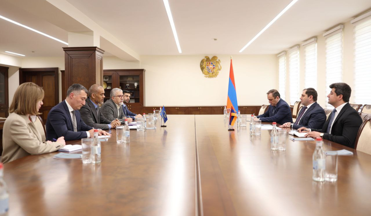 Armenia-Italy military cooperation issues discussed, arrangements made