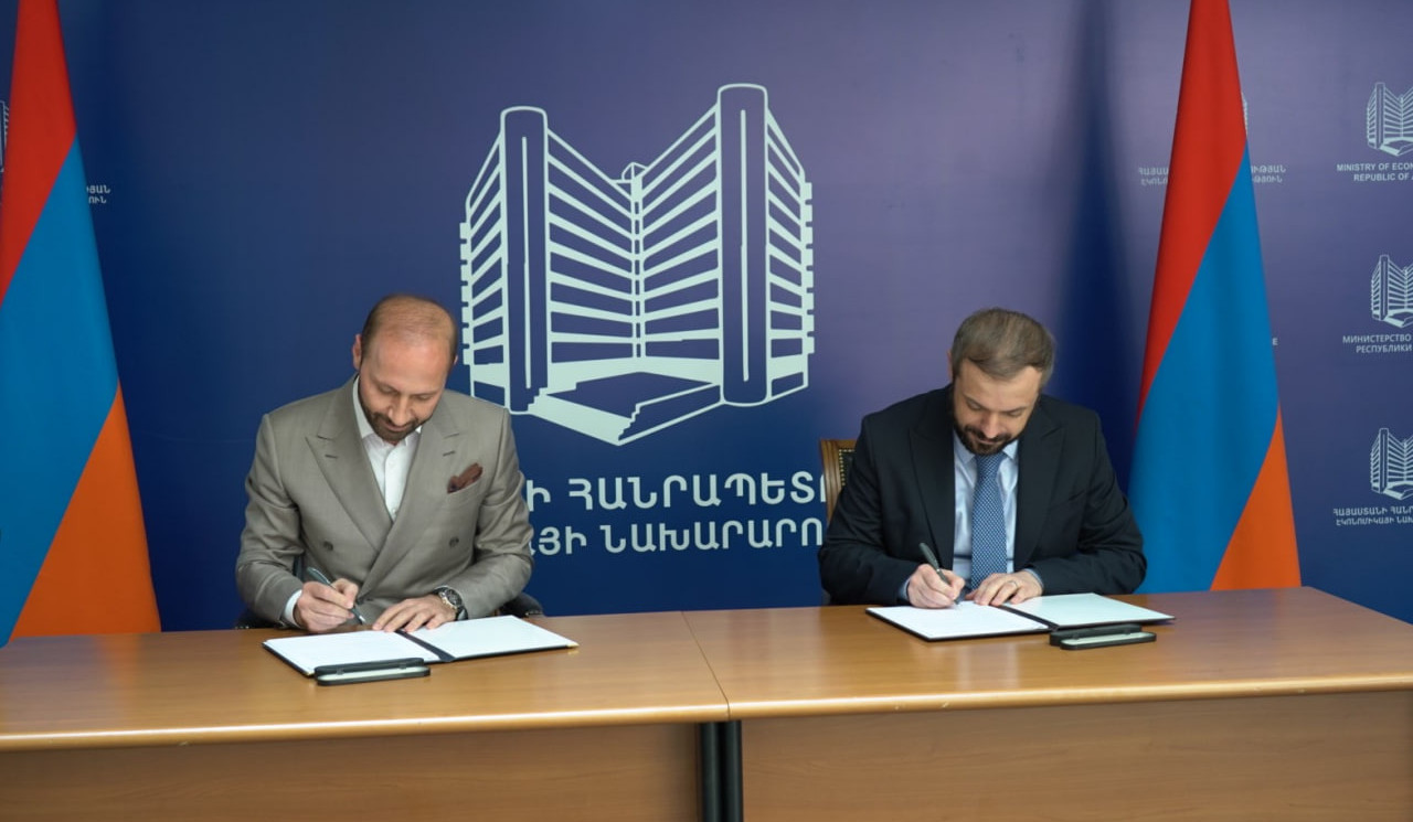 Համաշխարհային առևտրի կենտրոն կկառուցվի. Գևորգ Պապոյանը և Էդուարդ Մարությանը պայմանագիր են ստորագրել