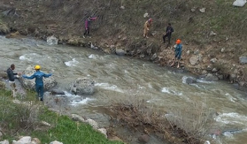 Վարդահովիտ գյուղում գետի վարարման հետևանքով քաղաքացիները չեն կարողացել անցնել մյուս ափ. օգնության են հասել փրկարարները