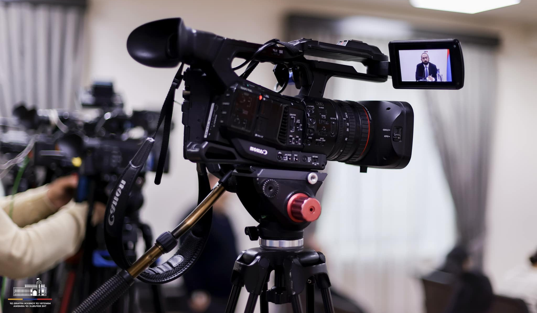 Foreign Ministry of Armenia emphasizes key role of press in ensuring democracy and transparency