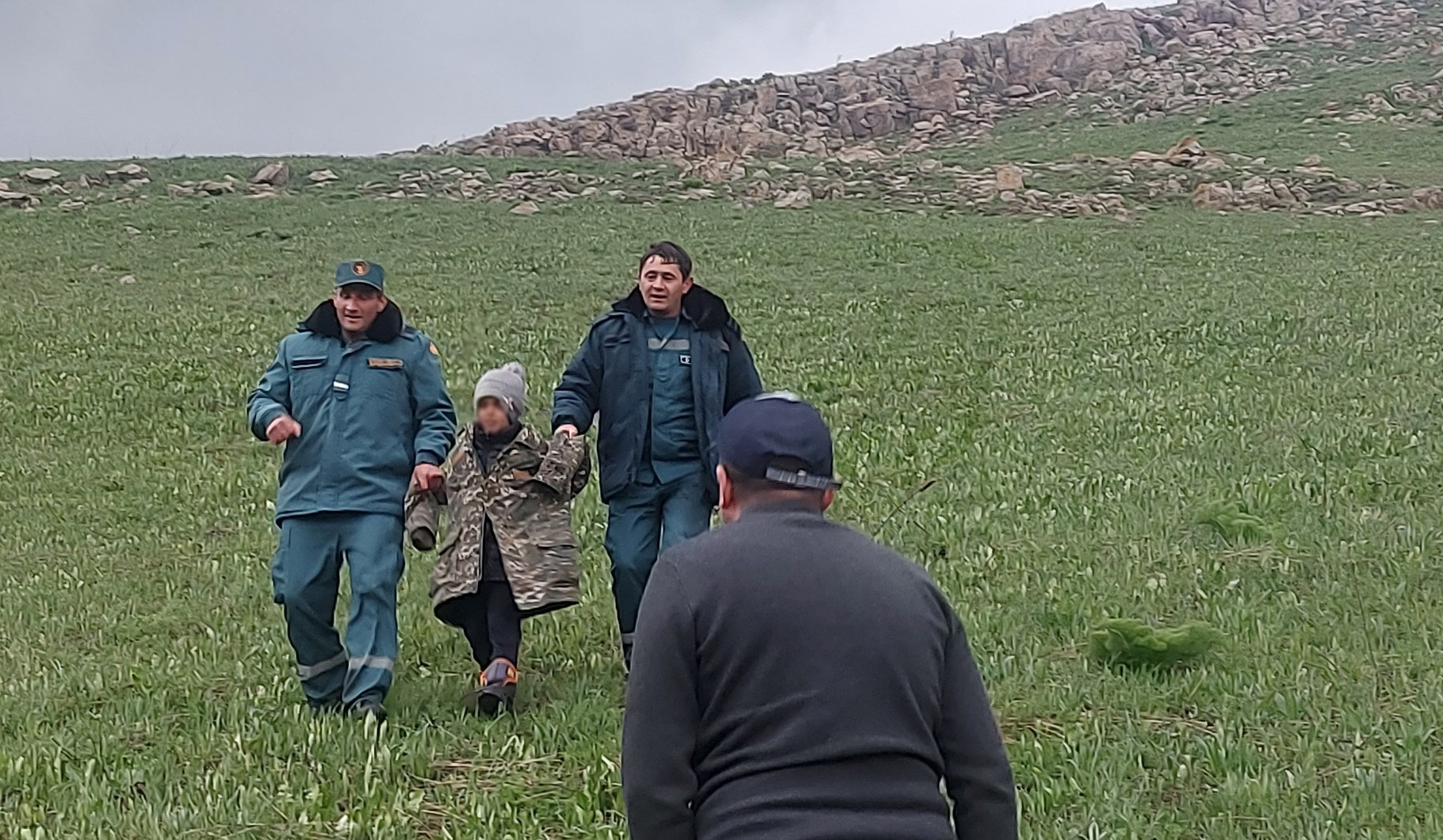 Փրկարարները հայտնաբերել են Աստղաձոր գյուղի հանդամասում մոլորված 10-ամյա երեխային