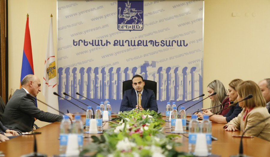 Երևանի քաղաքապետը հանդիպել է զբոսաշրջության ոլորտի ընկերությունների ներկայացուցիչների հետ