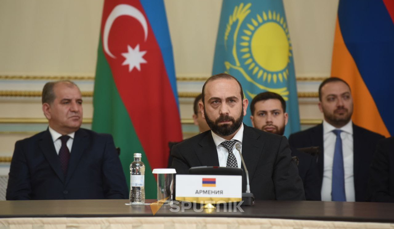 Armenia is ready for peace: Mirzoyan at meeting with Bayramov