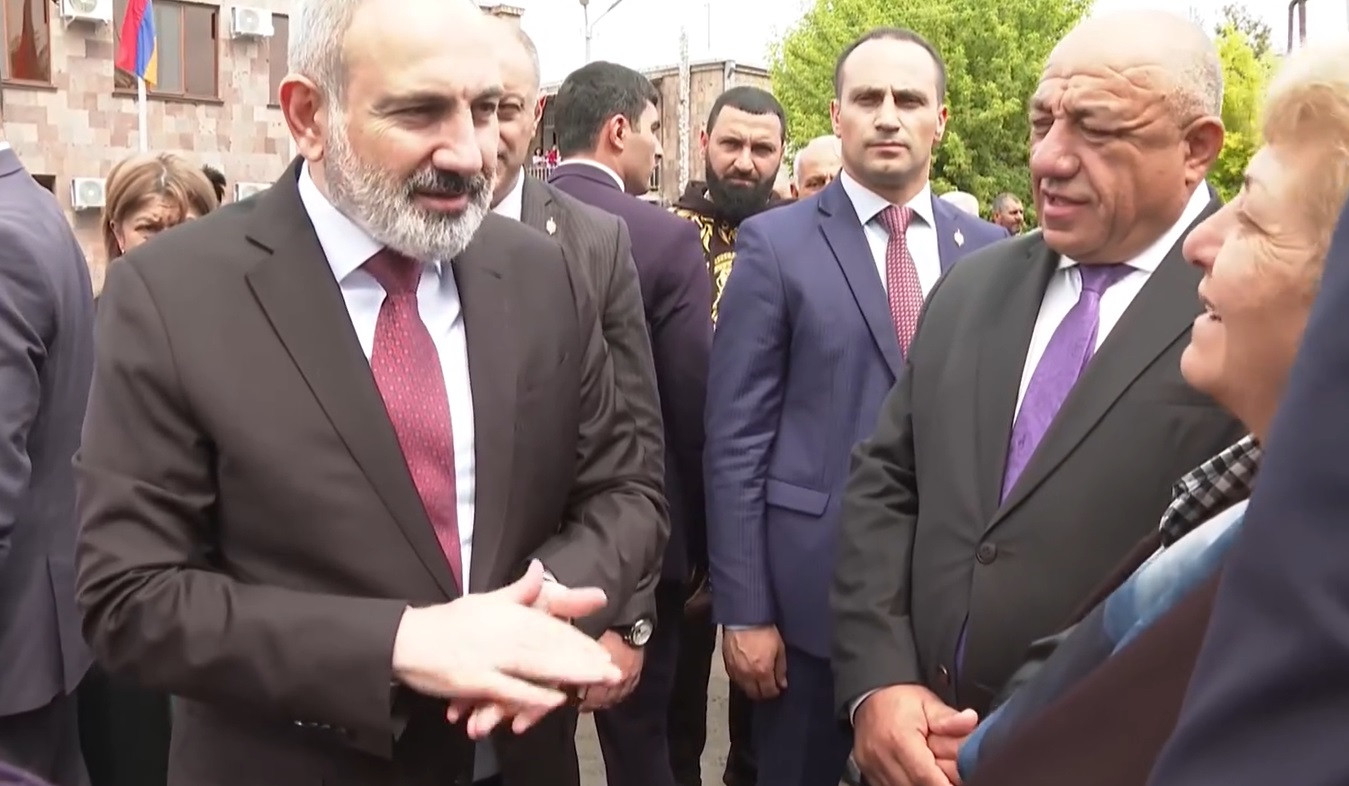 Նիկոլ Փաշինյանը չնախատեսված կանգառ է կատարել Գայ բնակավայրում