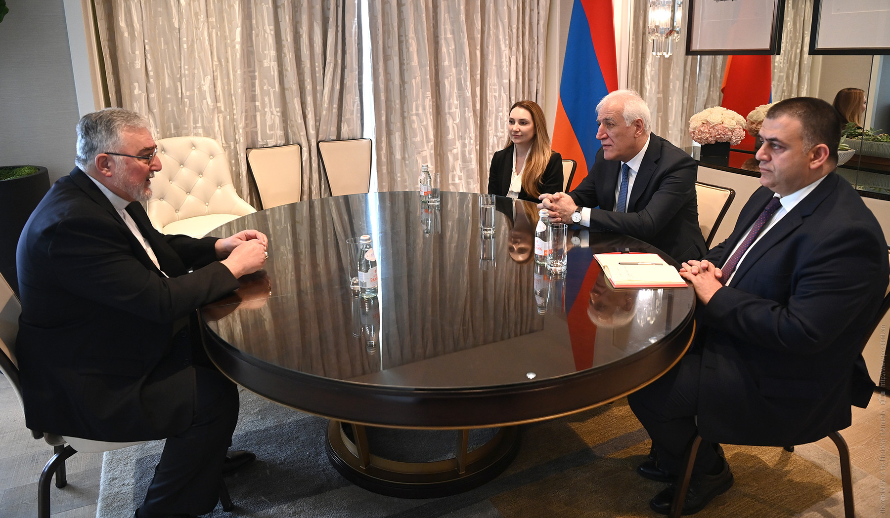 President Vahagn Khachaturyan met with the Primate of the Armenian Catholic Eparchy Bishop Mikael Muradian
