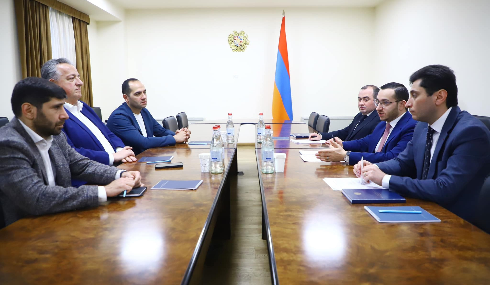 Mkhitar Hayrapetyan and Nubar Afeyan discussed concept of creating investment fund within framework of public-private cooperation