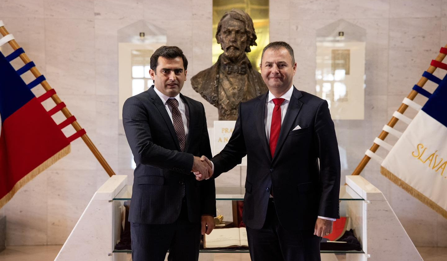 Delegation led by Hakob Arshakyan meets with Chairman of Foreign Affairs Committee of National Council of Slovakia Marián Kéry