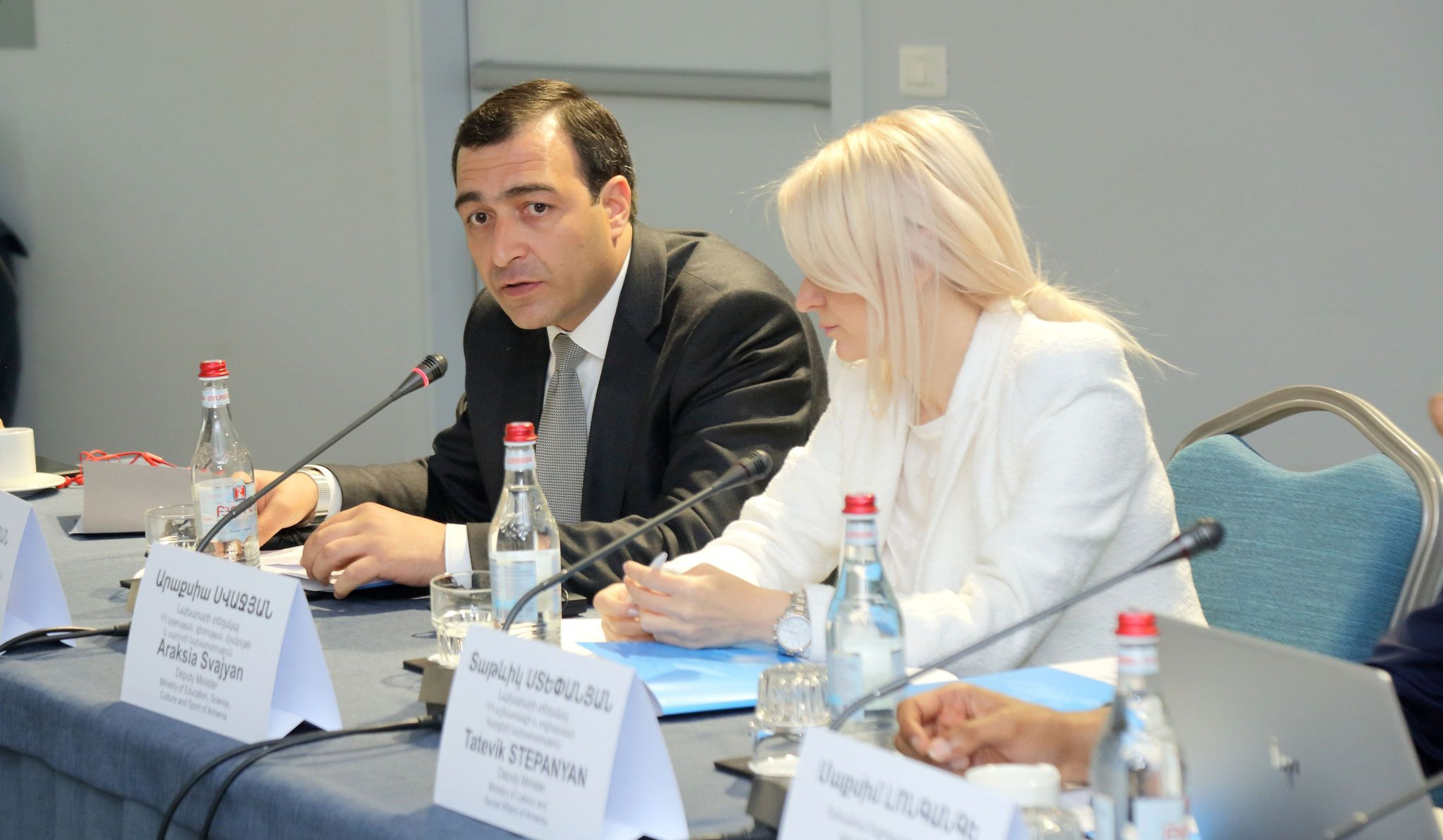 Իրականացվել է ԼՂ-ից բռնի տեղահանված շուրջ 5000 երեխայի առողջության և սնուցման իրավիճակի գնահատում. Արմեն Գասպարյան