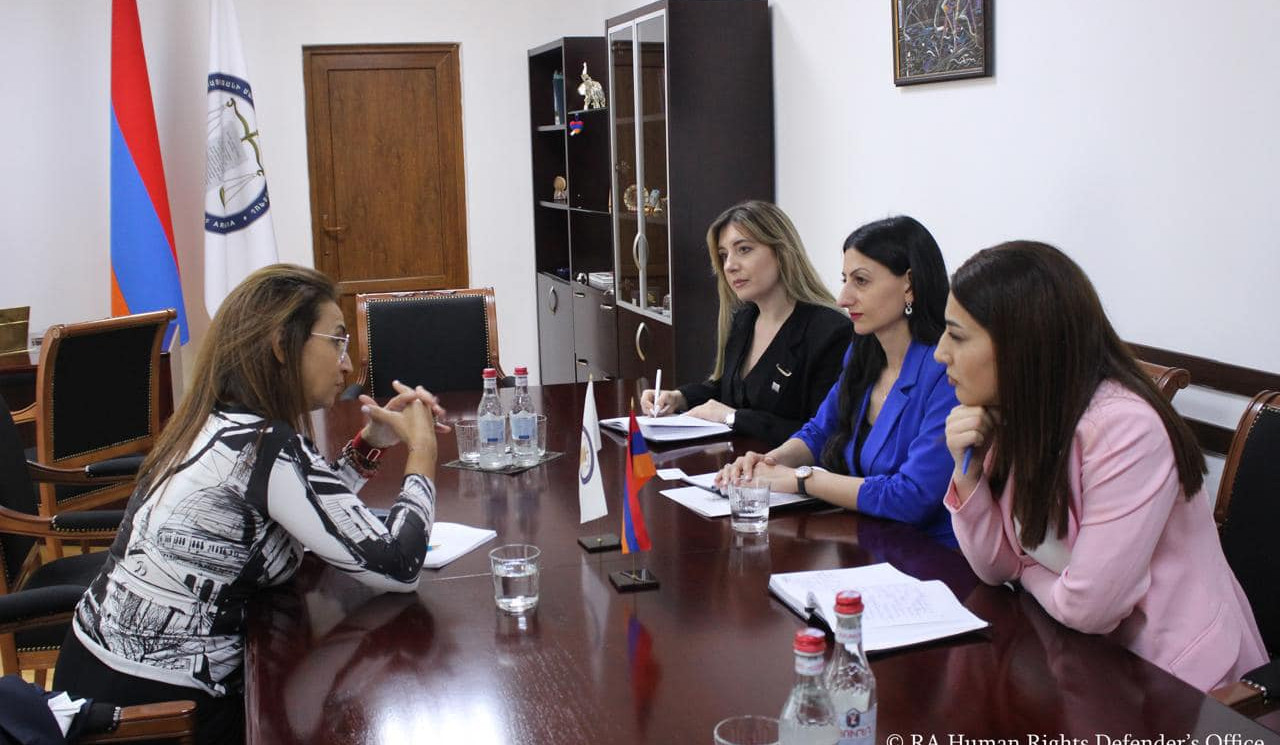 Անահիտ Մանասյանը Մոնա Լառուսի հետ հանդիպմանն անդրադարձել է ԼՂ-ից բռնի տեղահանված անձանց իրավունքների պաշտպանությանը