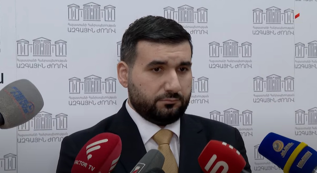 Խորհուրդ կտամ Քոչարյանի հերթական քաղաքական պայքարը «սրբազան» չանվանել. Վահագն Ալեքսանյան