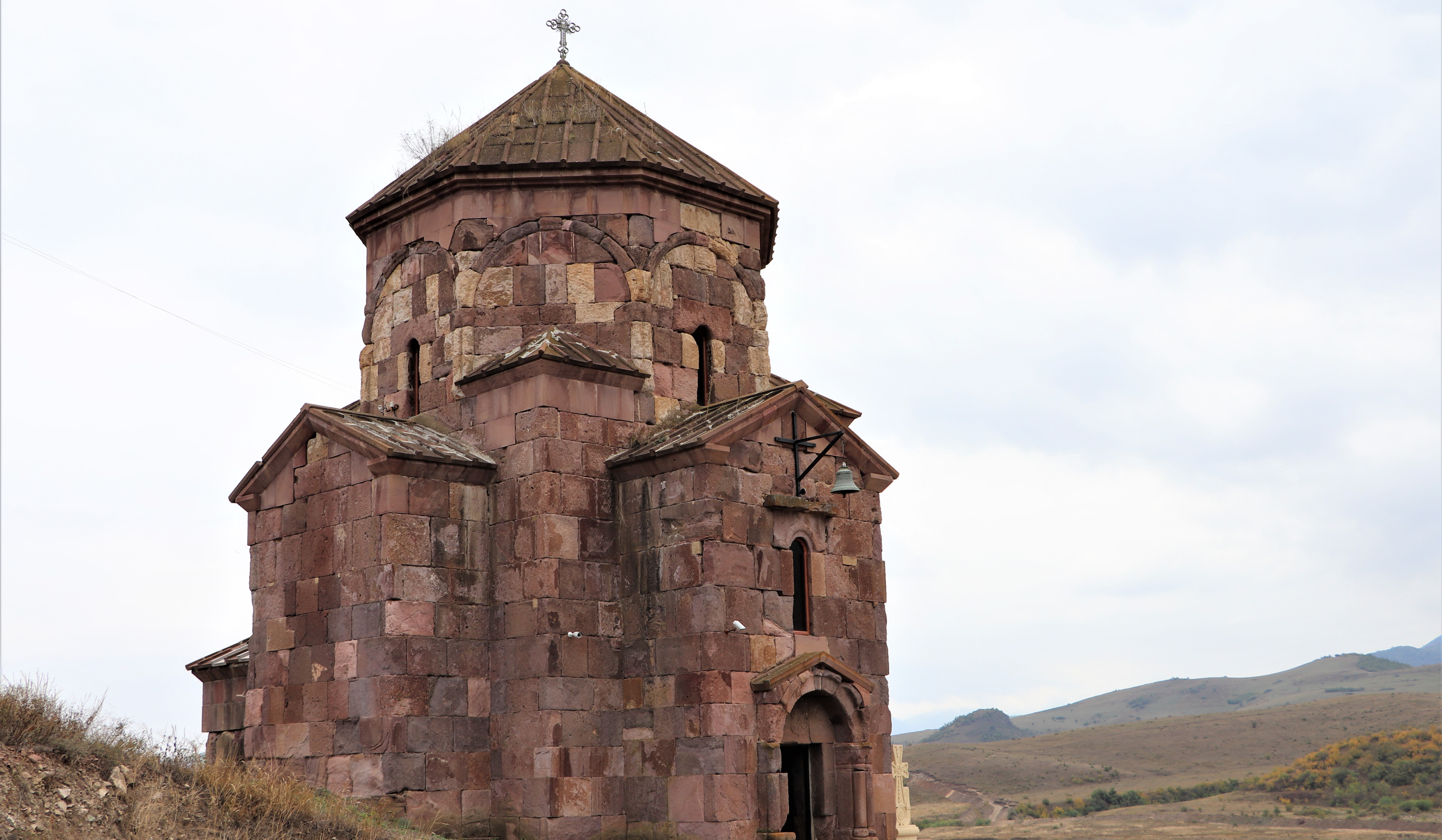 Կնորոգվեն Ոսկեպարի Սբ Աստվածածին եկեղեցու տանիքածածկերը