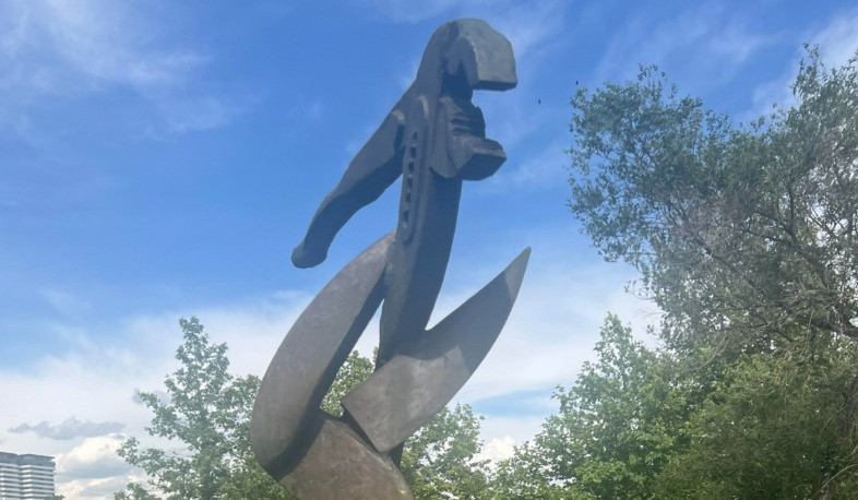 Երևանի Թումանյանի անվան այգում բացվել է Հակոբ Հակոբյանի «Որս» քանդակը