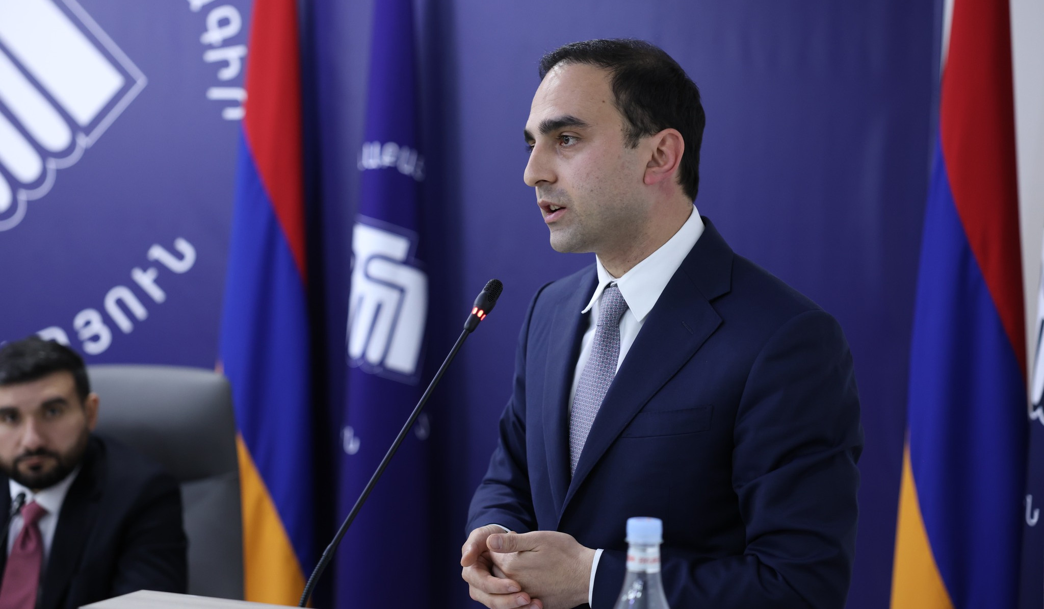 Երևանի քաղաքապետը ՔՊ նախաձեռնող խմբի նիստում հանդես է եկել զեկույցով