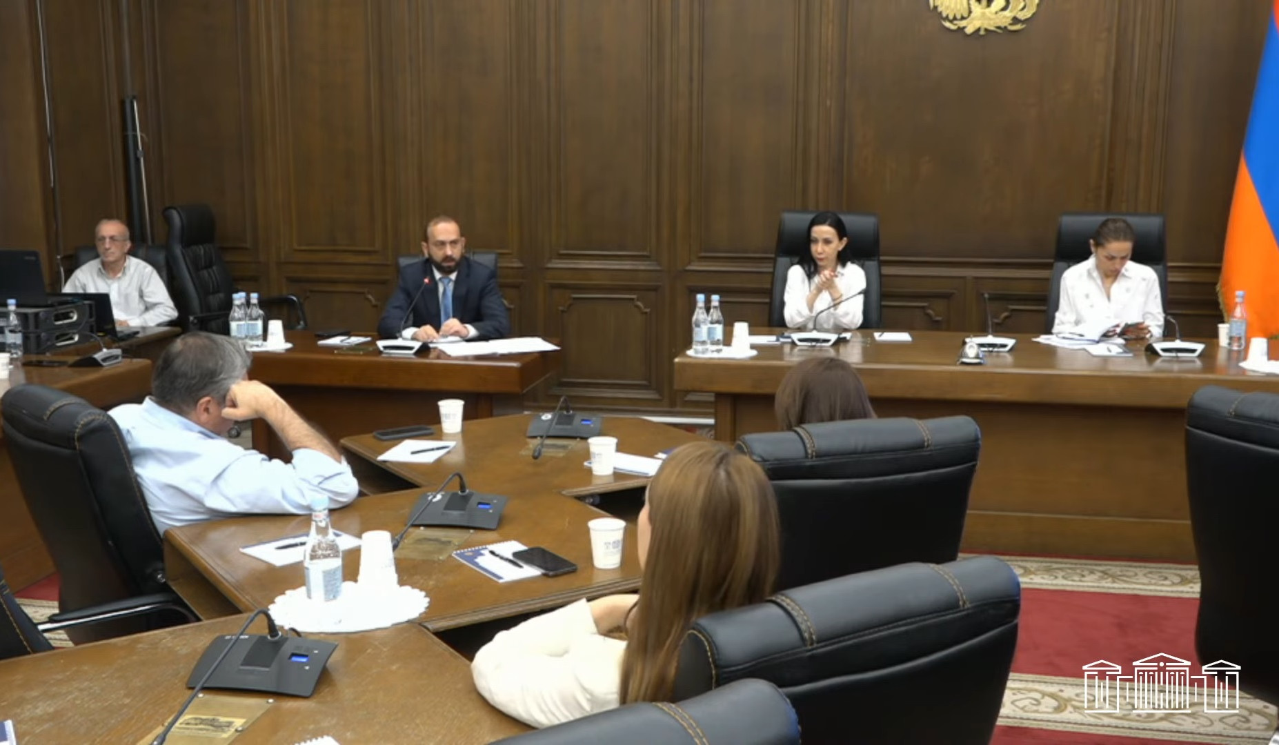 Nə bizim, nə də onların Konstitusiya dəyişiklikləri Ermənistan-Azərbaycan danışıqlarının gündəliyinə daxil deyil: Xİ naziri