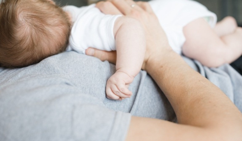 Գործատուն օրենք է խախտում, եթե մերժում է հայրության արձակուրդ մեկնելու աշխատակցի դիմումը. ԱԱՏՄ