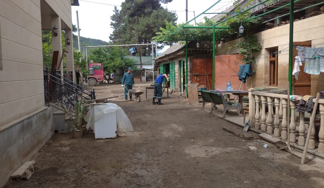 Աշխատանքներն աղետի գոտում շարունակվում են