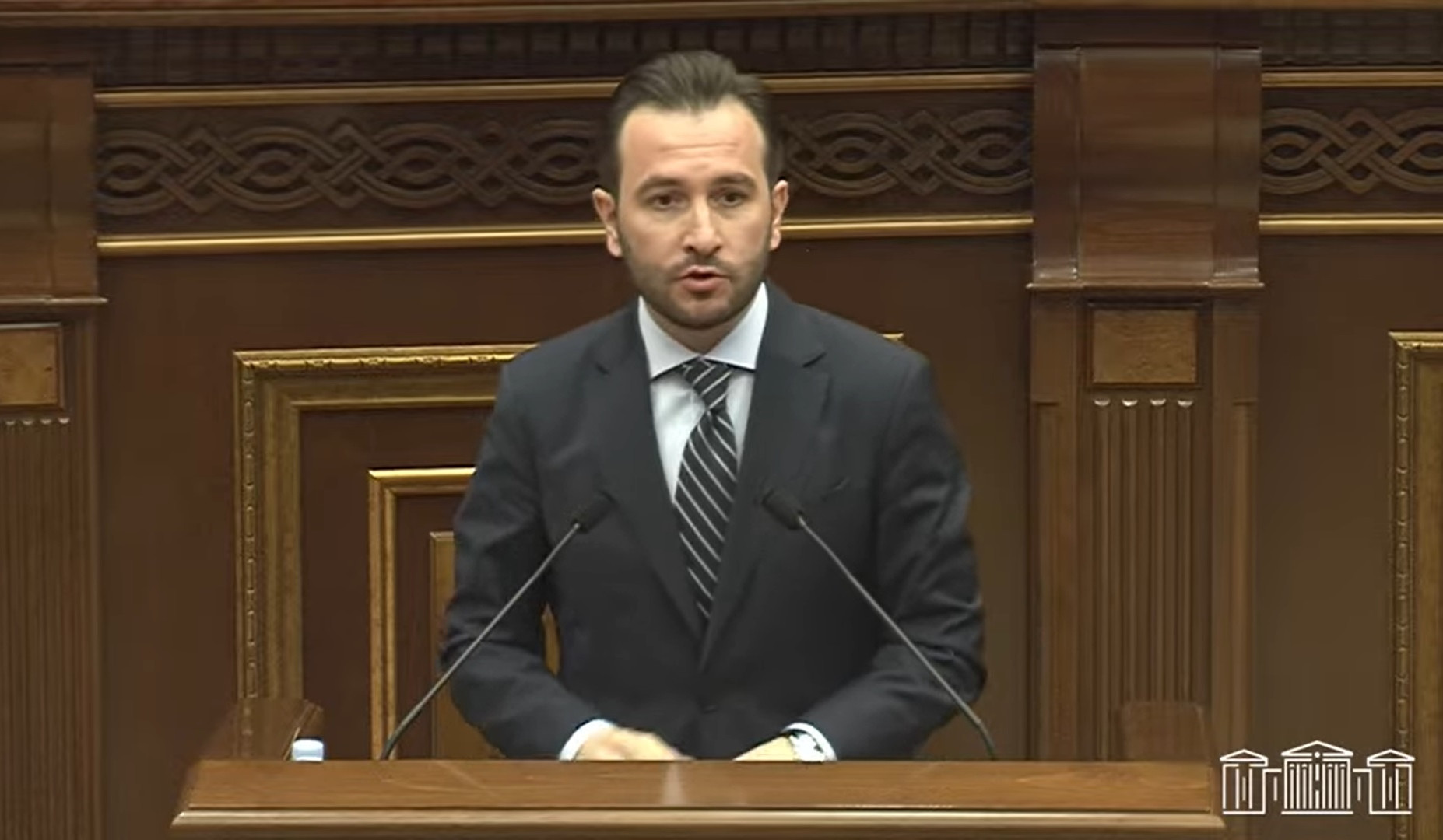 Արդեն 1 ամիս է՝ հոգևորականը մատուցում է ձեր քաղաքական հոգեհանգստյան կարգը, և դրան էլ հաջորդելու է ձեր օղորմաթասը. Կոնջորյանը՝ ընդդիմությանը