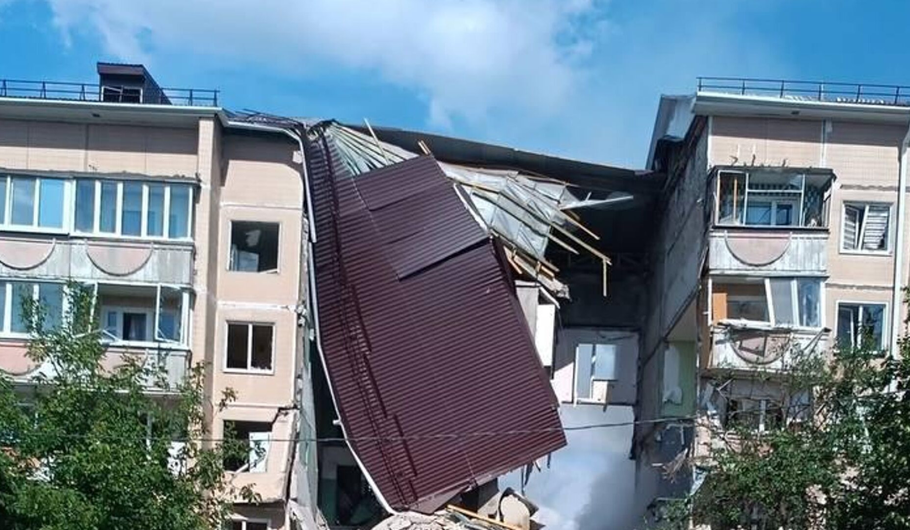 Российская сторона сообщила, что украинские силы нанесли удар по городу Шебекино Белгородской области