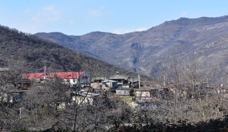 Սրաշենում  վարչապետը բնակիչների հետ քննարկել է գյուղատնտեսական կոոպերատիվ ստեղծելու հարցը