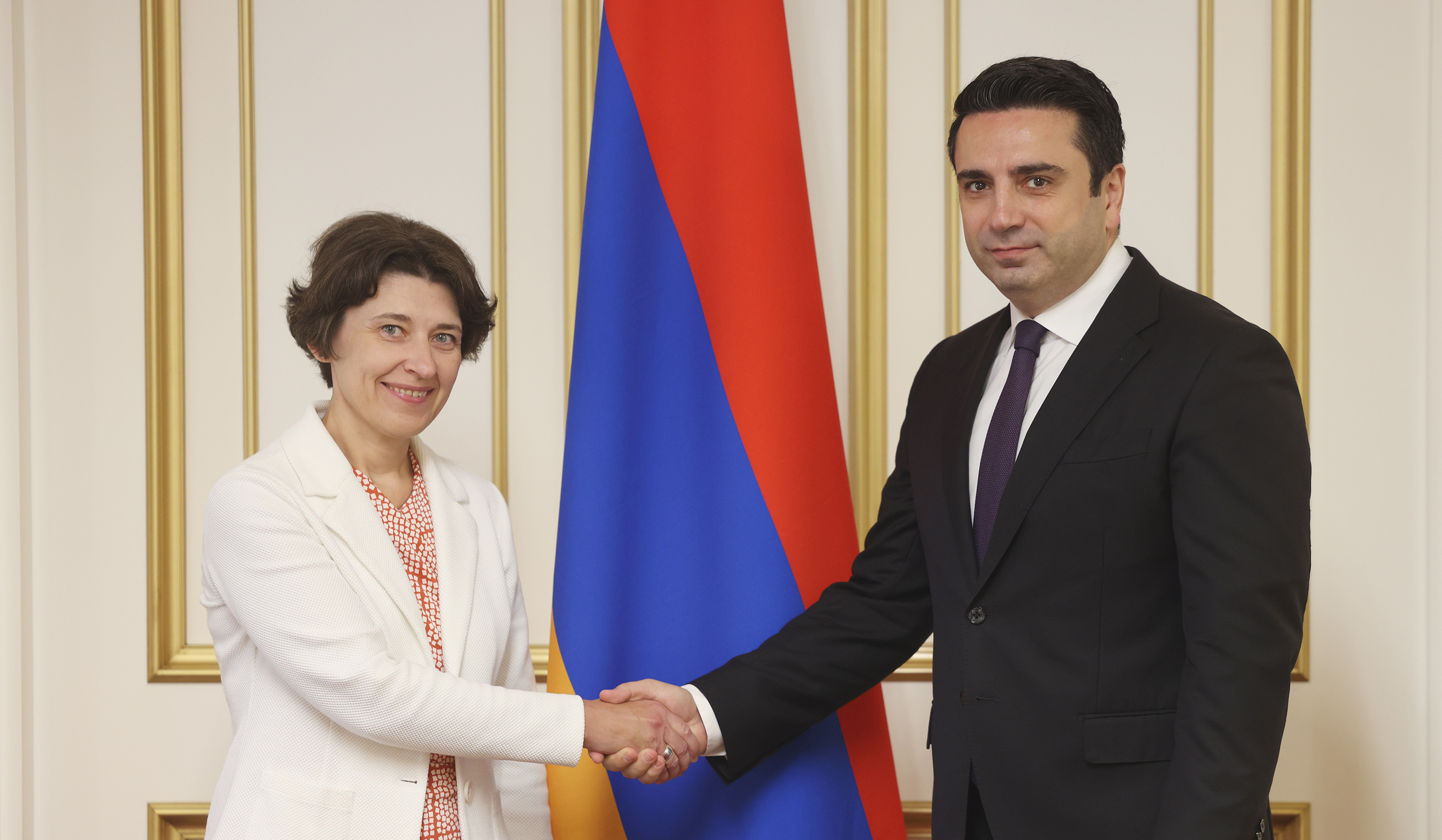 Прощальная встреча Ален Симоняна с Чрезвычайным и Полномочным послом Эстонии в РА Риной Калюранд