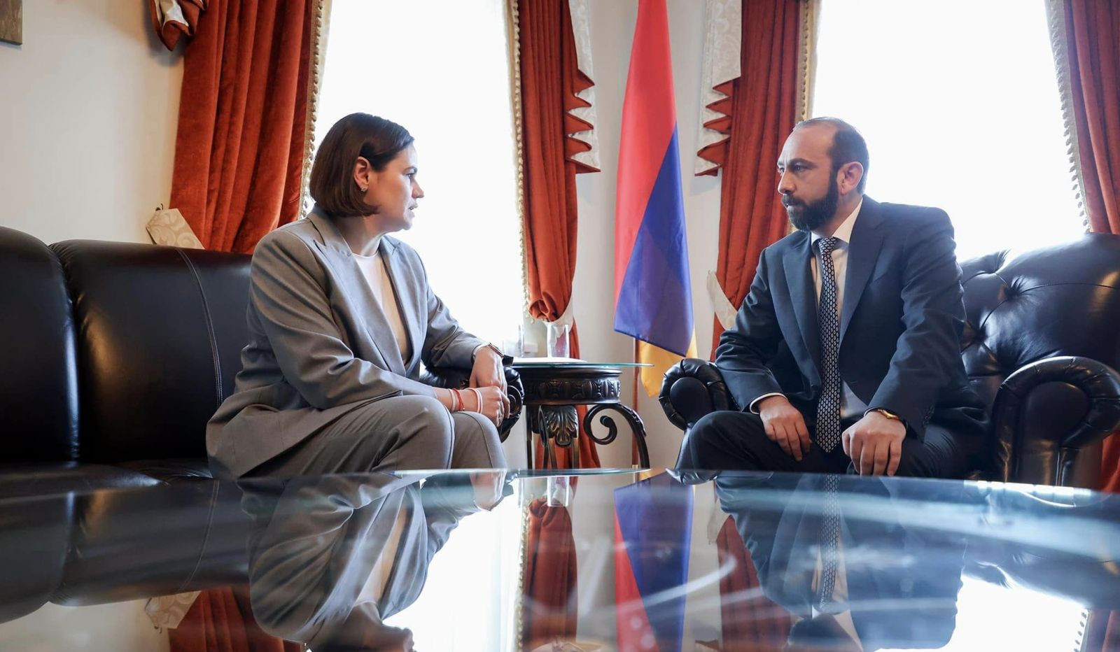 Народы Армении и Беларуси заслуживают свободного, демократического и европейского будущего: Тихановская