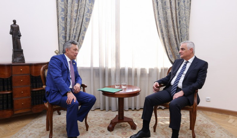 Mher Qriqoryan və AİK idarə heyətinin üzvü Aİİ çərçivəsində maliyyə sektorunda mövcud əməkdaşlığı müzakirə ediblər