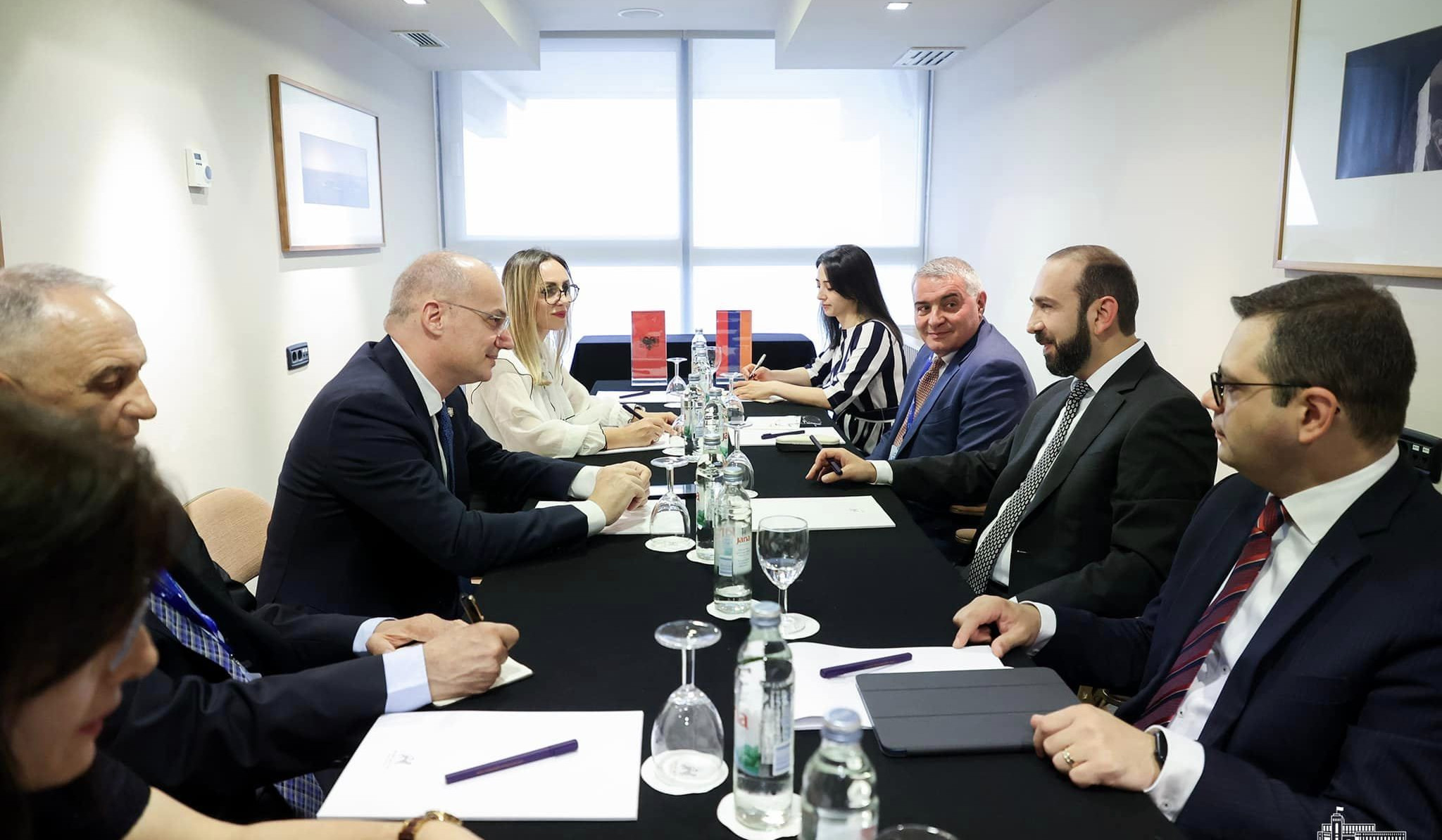 Мирзоян представил министру иностранных дел Албании последние события в процессе нормализации отношений между Арменией и Азербайджаном