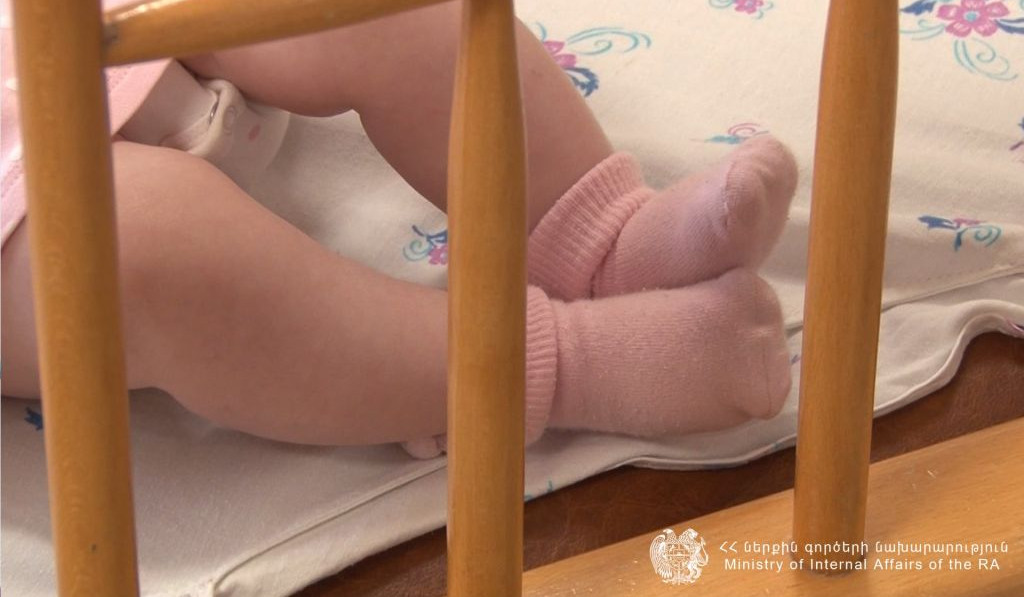 Եկեղեցու բակում թողնված երեխան վերադարձել է տուն. ՆԳՆ ոստիկանություն