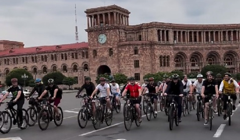 Նիկոլ Փաշինյանը կրկին հեծանվային զբոսանք է ունեցել Երևանով