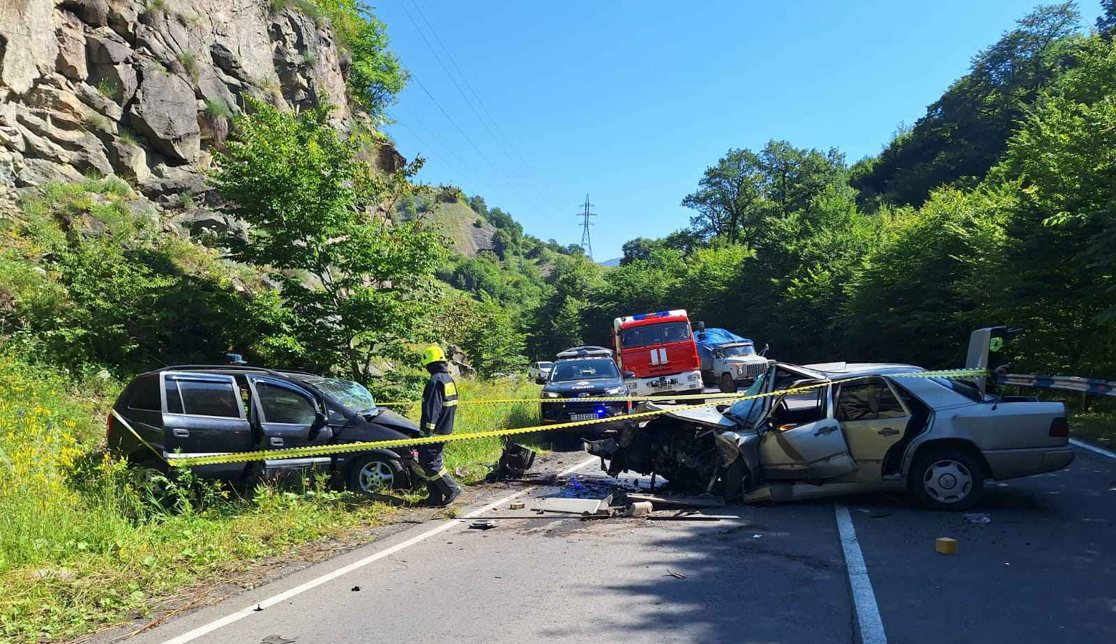 Դիլիջան-Վանաձոր ավտոճանապարհին բախվել են «Opel»-ը և «Mercedes-Benz»-ը. կան տուժածներ