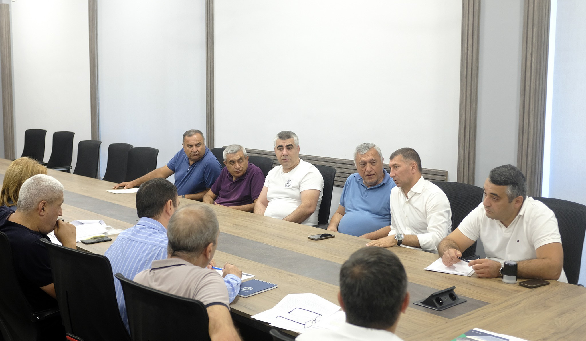 «Ճանապարհային դեպարտամենտ»-ի աշխատակիցները գծանշող կազմակերպությունների ղեկավարների հետ քննարկել են աշխատանքային հարցեր