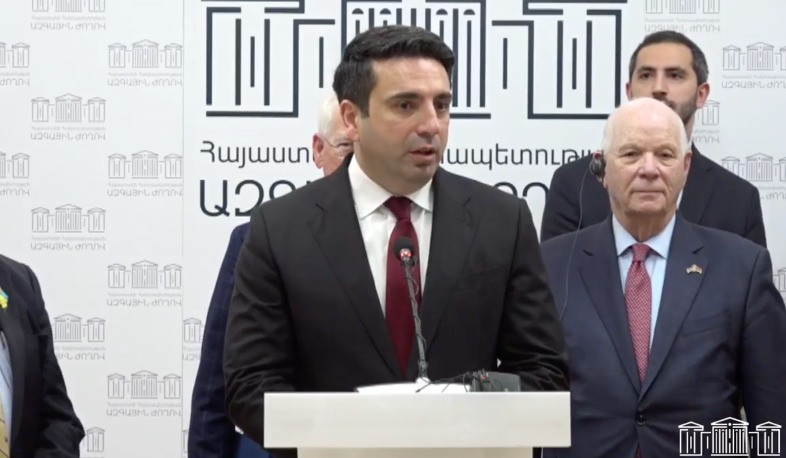 Գնդակը ադրբեջանական կողմի դաշտում է. Ալեն Սիմոնյանը՝ խաղաղության պայմանագրի մասին