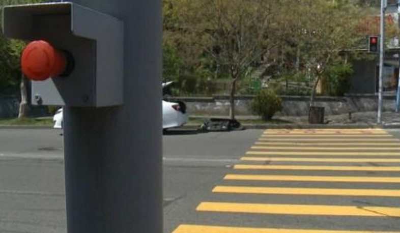 Իսակովի պողոտայում լուսացույցներից մեկը հուլիսի 9-ից կաշխատի «հետիոտնի կանչ» ռեժիմով