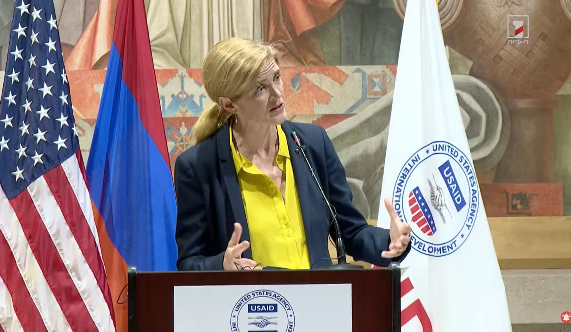 Pauer Dağlıq Qarabağda baş verənlərin etnik təmizləmə kimi qiymətləndirilməsi sualına toxunub