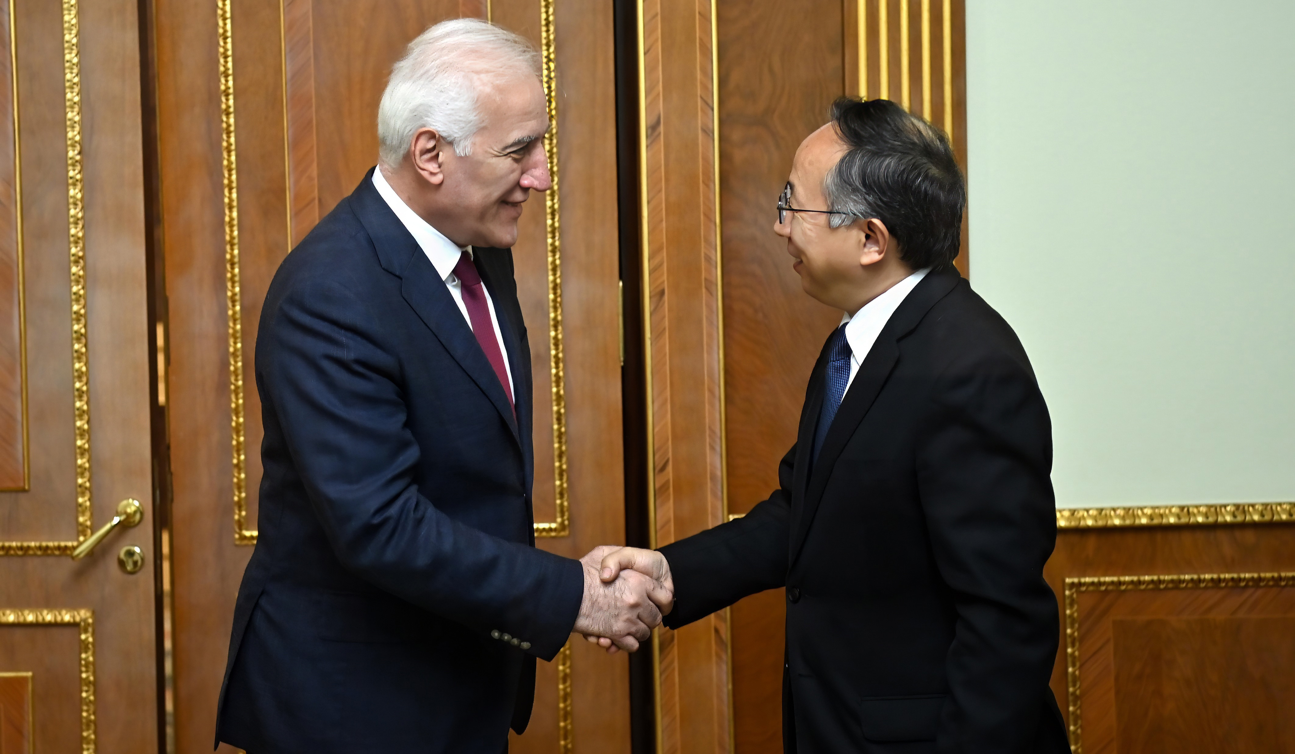 Չինաստանը ՀՀ-ի արտաքին քաղաքականության կարևոր առաջնահերթությունների շարքում է. ՀՀ նախագահը՝ դեսպանին