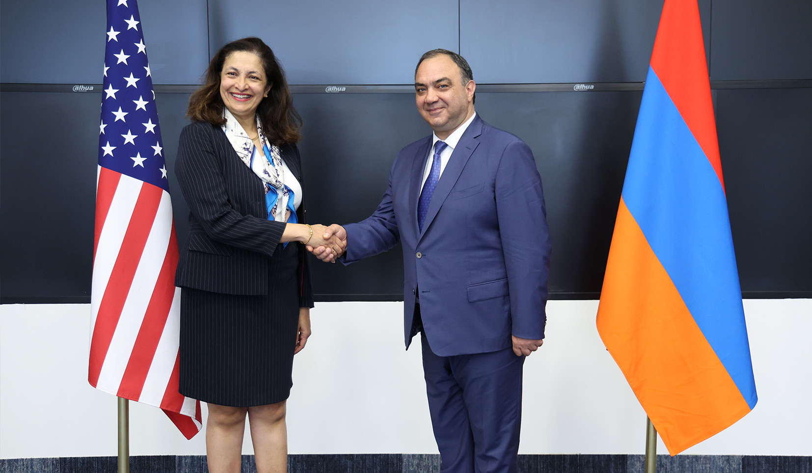 Ուզրա Զեյան բարձր է գնահատել ՆԳՆ բարեփոխումների արդյունքներն ու հաստատել ԱՄՆ շարունակական աջակցությունը