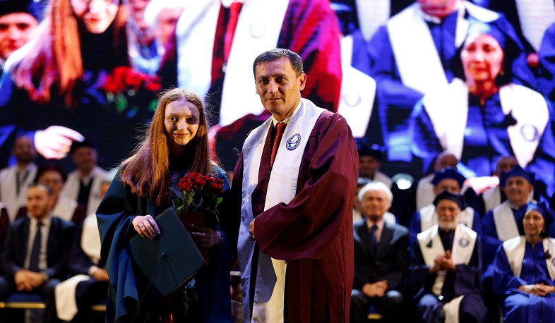 Պոլիտեխնիկի շրջանավարտները նորարարության և առաջընթացի դեսպաններ են. ԿԳՄՍ նախարարի տեղակալը ներկա է եղել դիպլոմների հանձնմանը