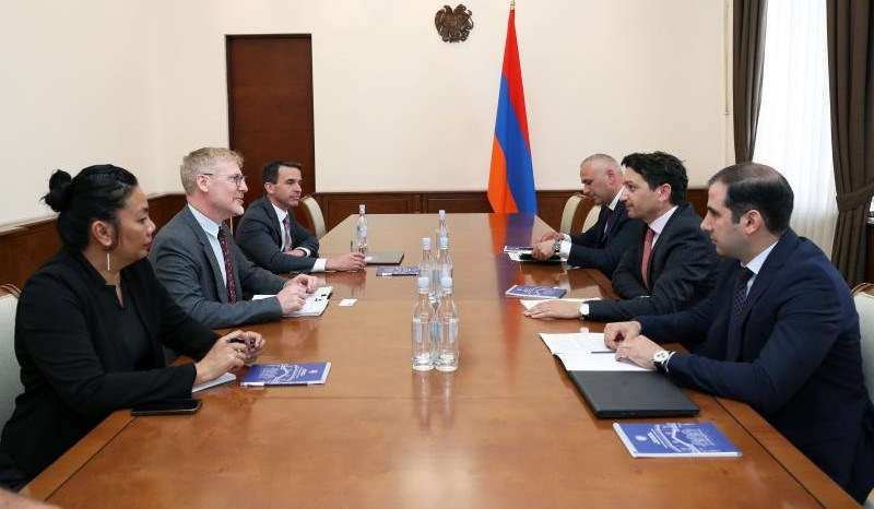 Ֆինանսների նախարարը և ԱԶԲ պատվիրակությունն անդրադարձել են համագործակցության ընթացիկ հարցերին