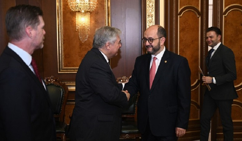 Arayik Harutyunyan receives USAID Mission Director John Allelo