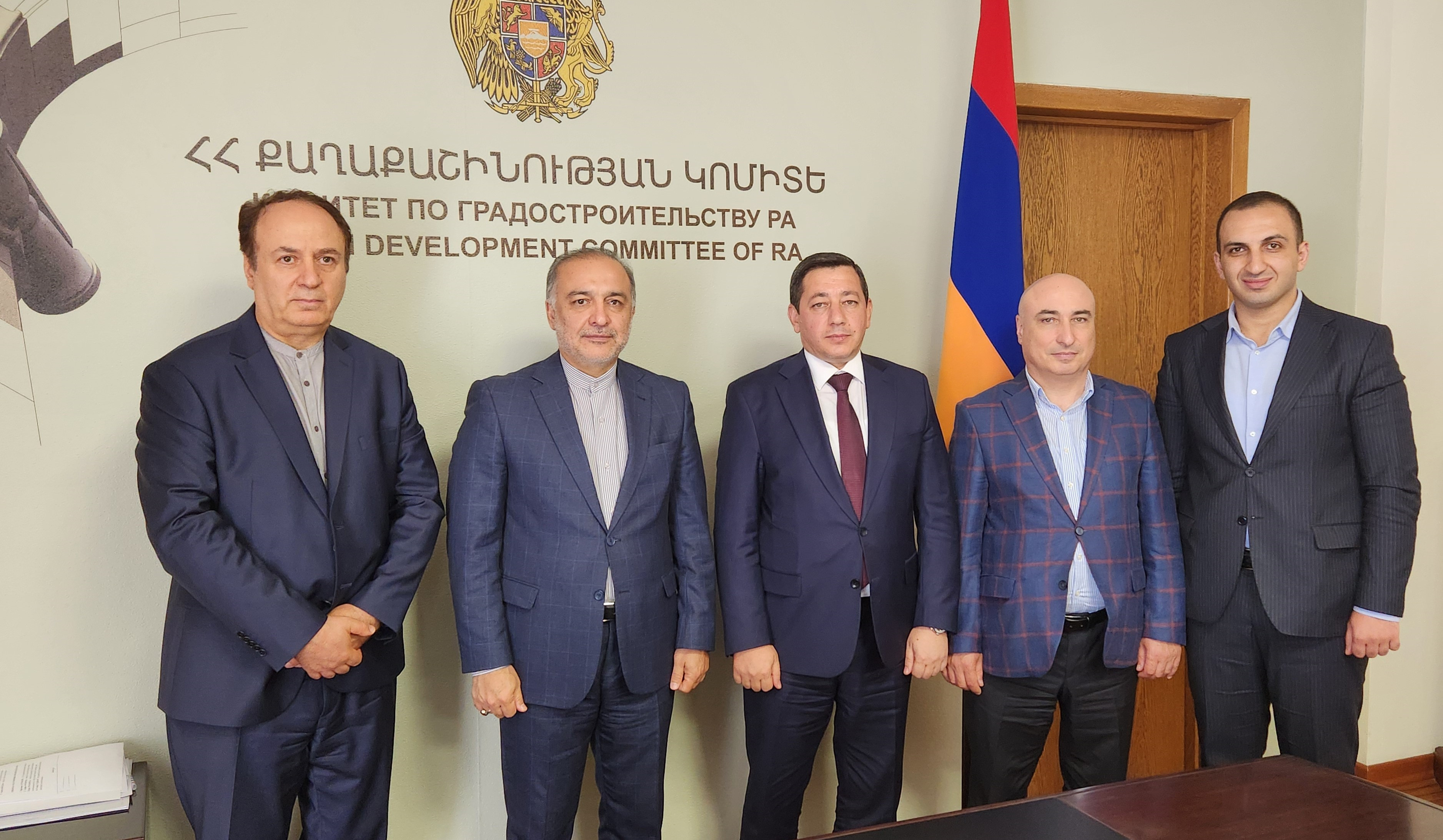 Հստակեցվել են Քաղաքաշինության կոմիտեի և ԻԻՀ ճանապարհների և քաղաքաշինության նախարարության միջև համագործակցության ուղղությունները