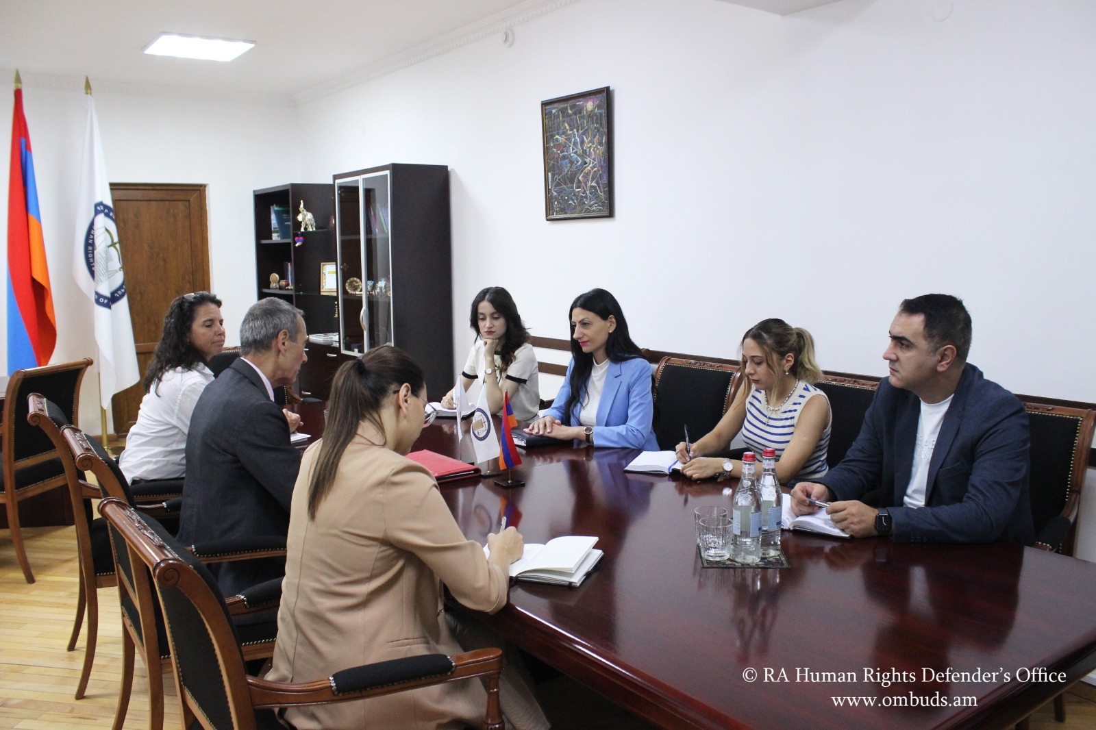 Թիերի Ռիբոն ՀՀ ՄԻՊ-ի հետ հանդիպմանը վերահաստատել է ԿԽՄԿ-ի ...