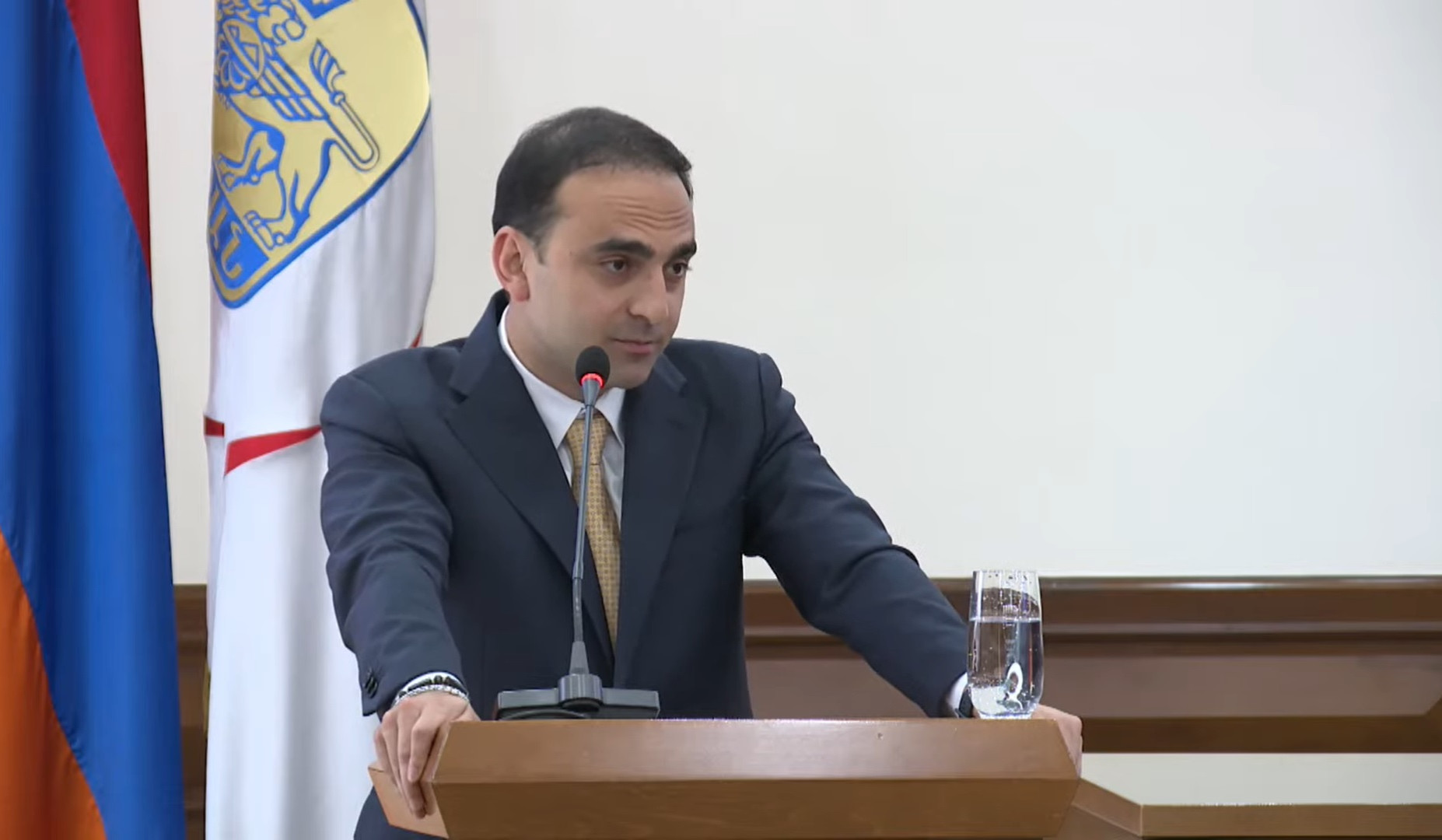 Ավինյանը՝ «Վեոլիա ջրի» և Կառավարության միջև քննարկումների մասին