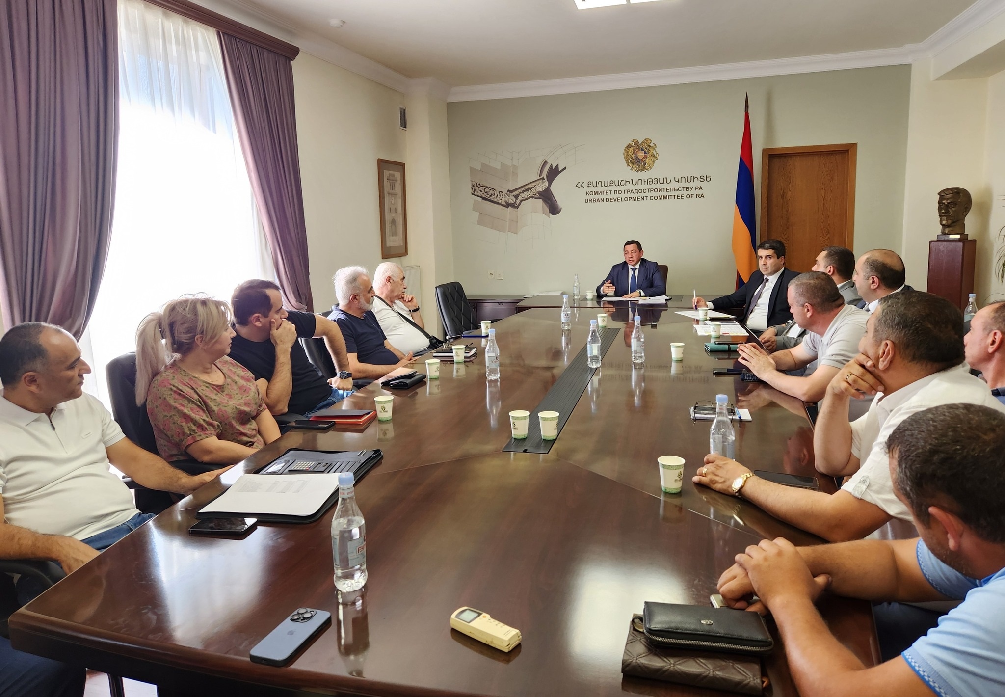 Անորակ աշխատանքը չի ընդունվելու. Եղիազար Վարդանյանը՝ Քաղաքաշինության կոմիտեի պատվիրատվությամբ ծրագրերում ներգրավված կազմակերպությունների ներկայացուցիչներին