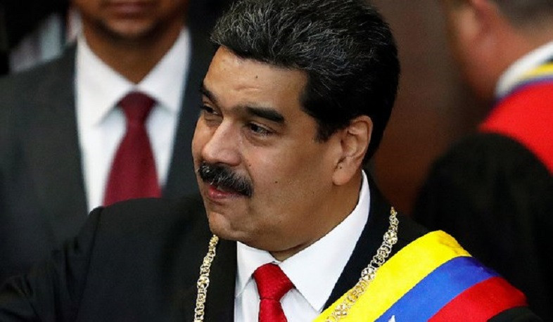 США предложили Мадуро амнистию за отказ от поста президента: WSJ