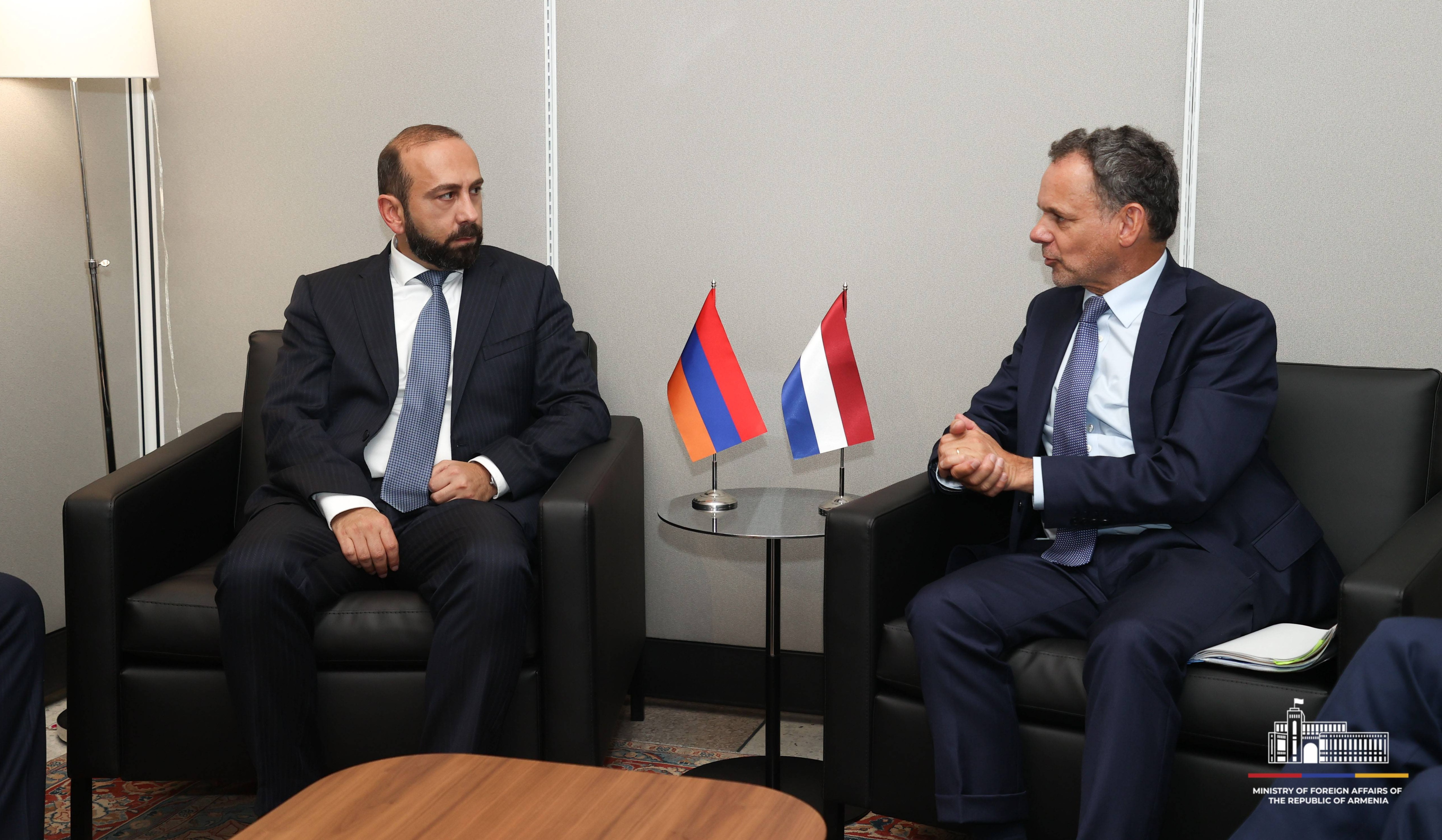 ER və Hollandiyanın xarici işlər nazirləri arasında görüş keçirib