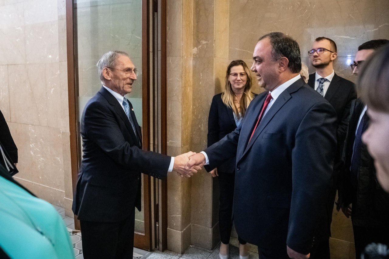 Ermənistan və Macarıstanın daxili işlər nazirləri əməkdaşlığın genişləndirilməsi məsələlərini müzakirə ediblər